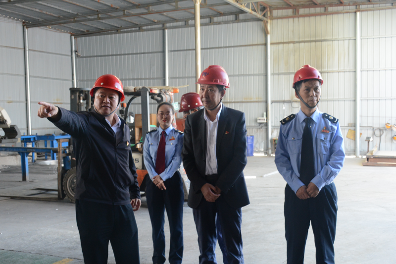 西寧市稅務(wù)局黨委書(shū)記、局長(zhǎng)劉興華蒞臨 青海物產(chǎn)工業(yè)投資有限公司調(diào)研